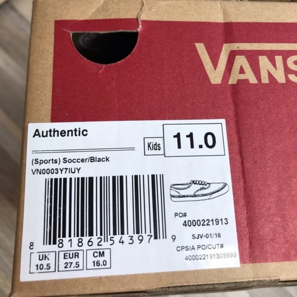 NWT VANS Authentic Sport Soccer ⚽️ Kid’s - Picture 7 of 7